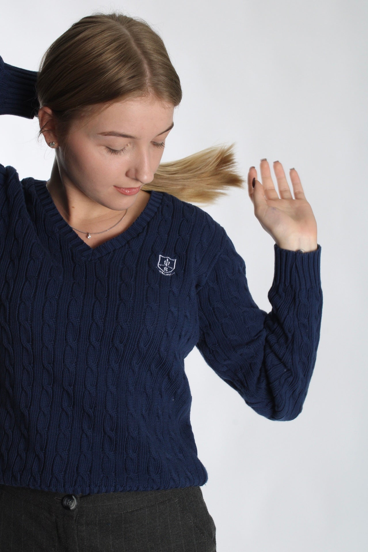 The Classic Navy Sapientia Jumper